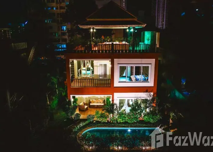 Private Pool & Jacuzzi Villa, Phratumnak, Pattaya - 600M From The Beach, 711 Nearby