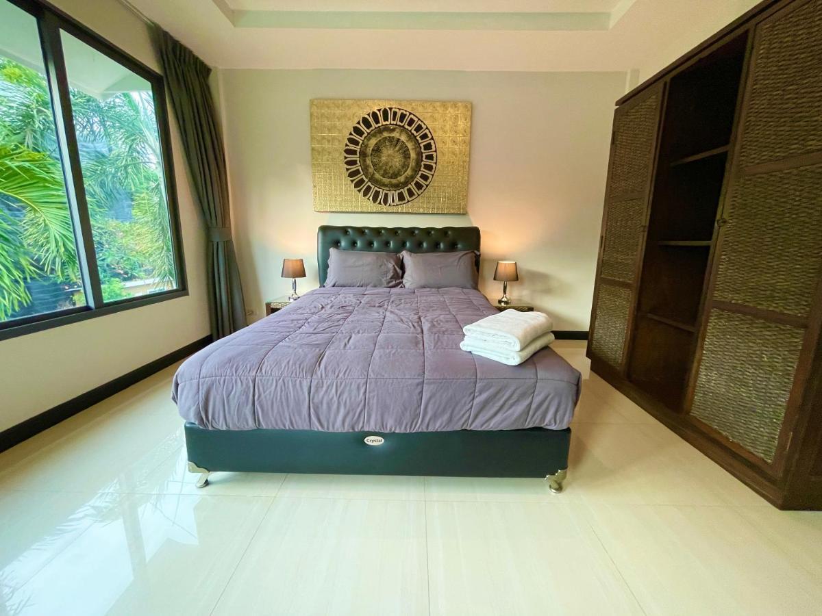 Private Pool & Jacuzzi Villa, Phratumnak, - 600m From The Beach, 711 Nearby Pattaya